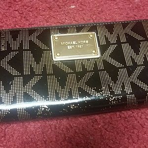 Michael Kors wallet